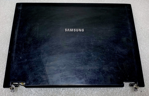 Крышка матрицы Samsung Q45 в сборе